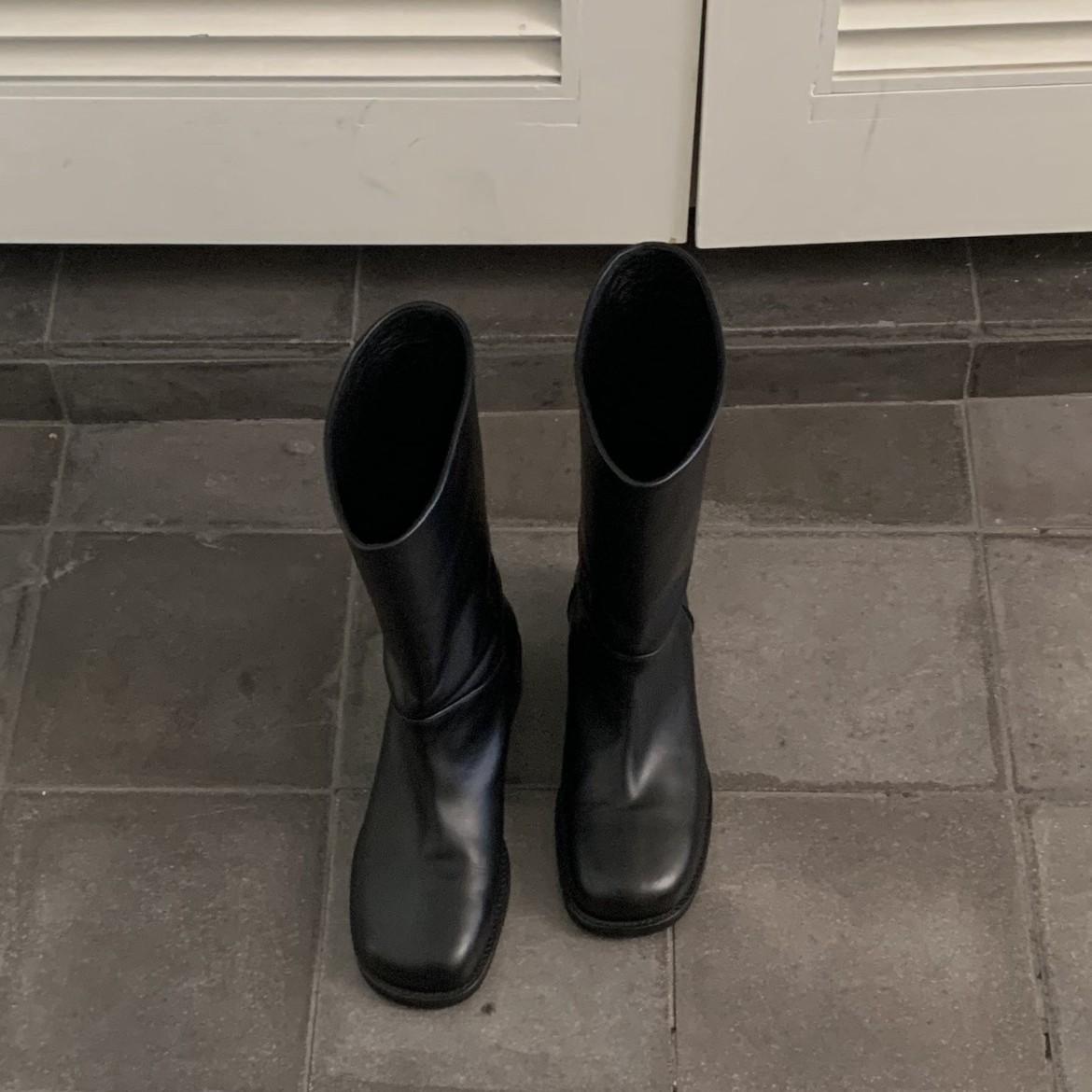 

Niche high-end round head thick heel medium boots new soft-faced thin locomotive boots women 40 чёрный