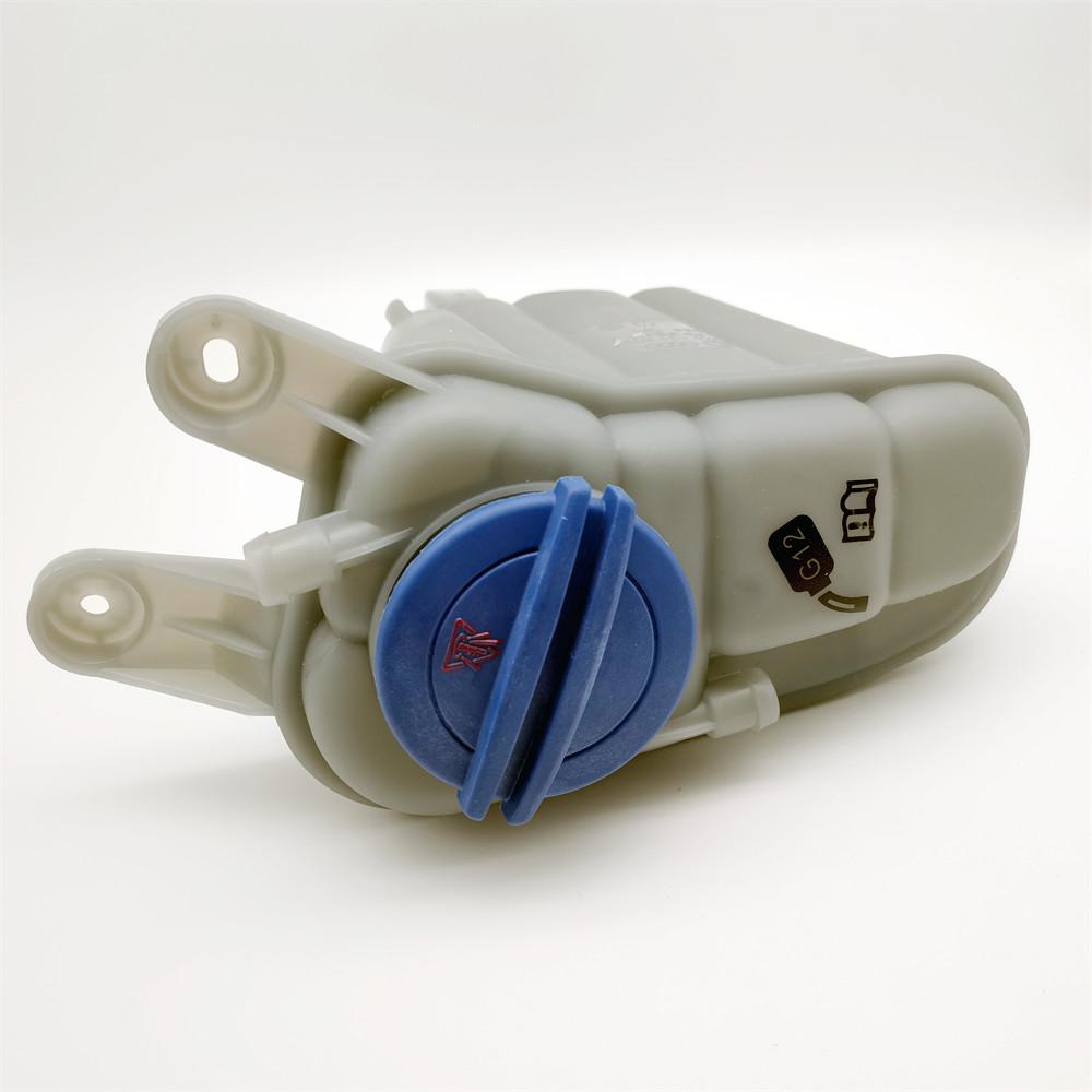 Engine Radiator Coolant Overflow Recovery Reservoir Bottle Expansion Tank With Lid For A4 A5 Q5 S5 S4 8K0121403Q