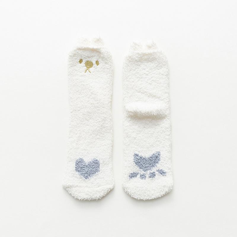 Cat's paw coral fleece socks women's medium tube socks autumn and winter thickened floor socks cute warm sleep socks Zhuji