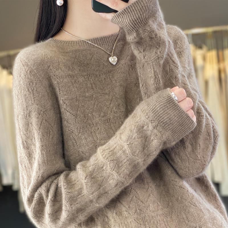 Autumn New Style Women's Round-neck Knitted Hollowed-out Round-neck Pullover Sweater, Seamless Base Layer for Women To Look Slimmer