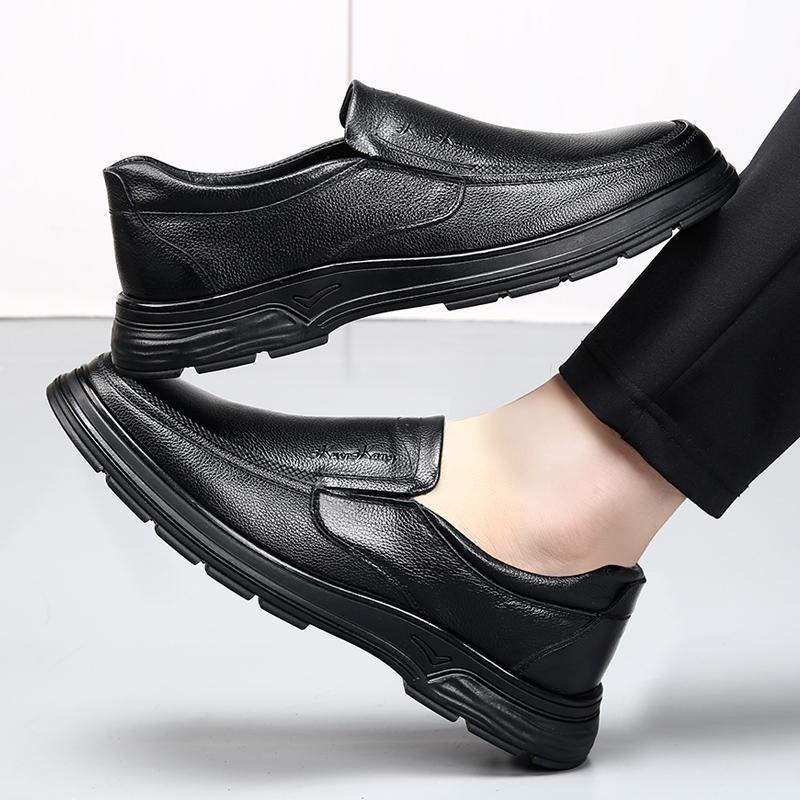 The first layer of cowhide men's shoes autumn new men's fashion trend business dress daily comfortable casual leather shoes
