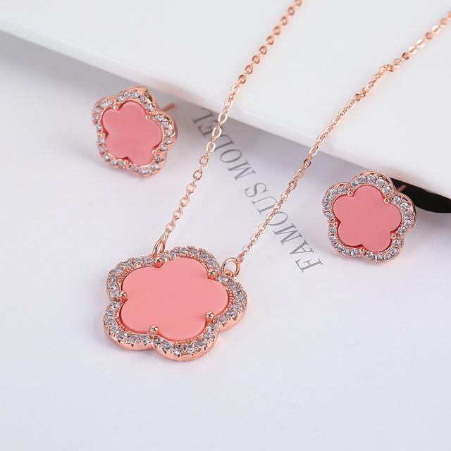 Top Quality Women Girls Five Leaf Flower Set Necklace Earrings Fashion Luxury Natural Stone Shell Set High Quality Zircon Gifts