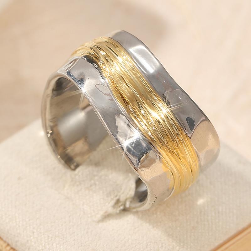 Vintage Zweifarbiger Metall Handgeschnitzter Ringumrandung für Damen Geometrisch Tägliches Tragen Party Schmuck 9