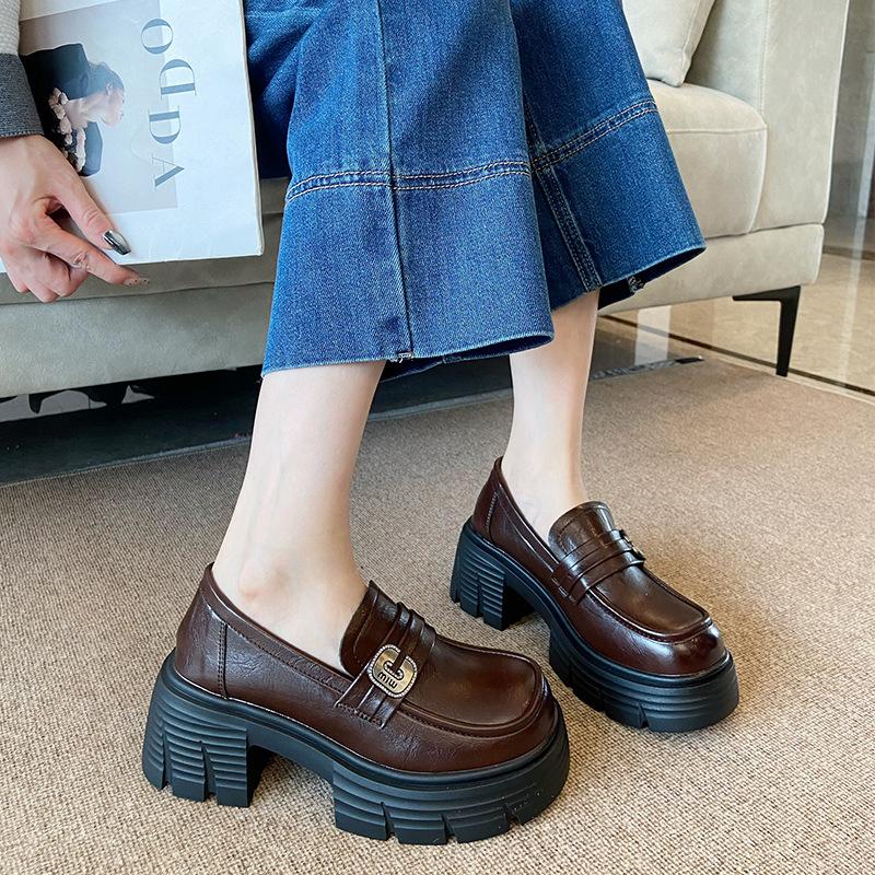 9266-27 Solid Color Platform Loafers Women's 2025 New Autumn Feeling Retro Single Shoes British Style Small Leather Shoes Women