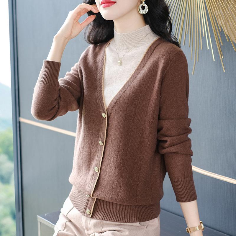 2025 Autumn Women's Slimming V-neck Woolen Sweater - Solid Color Knitwear Pullover