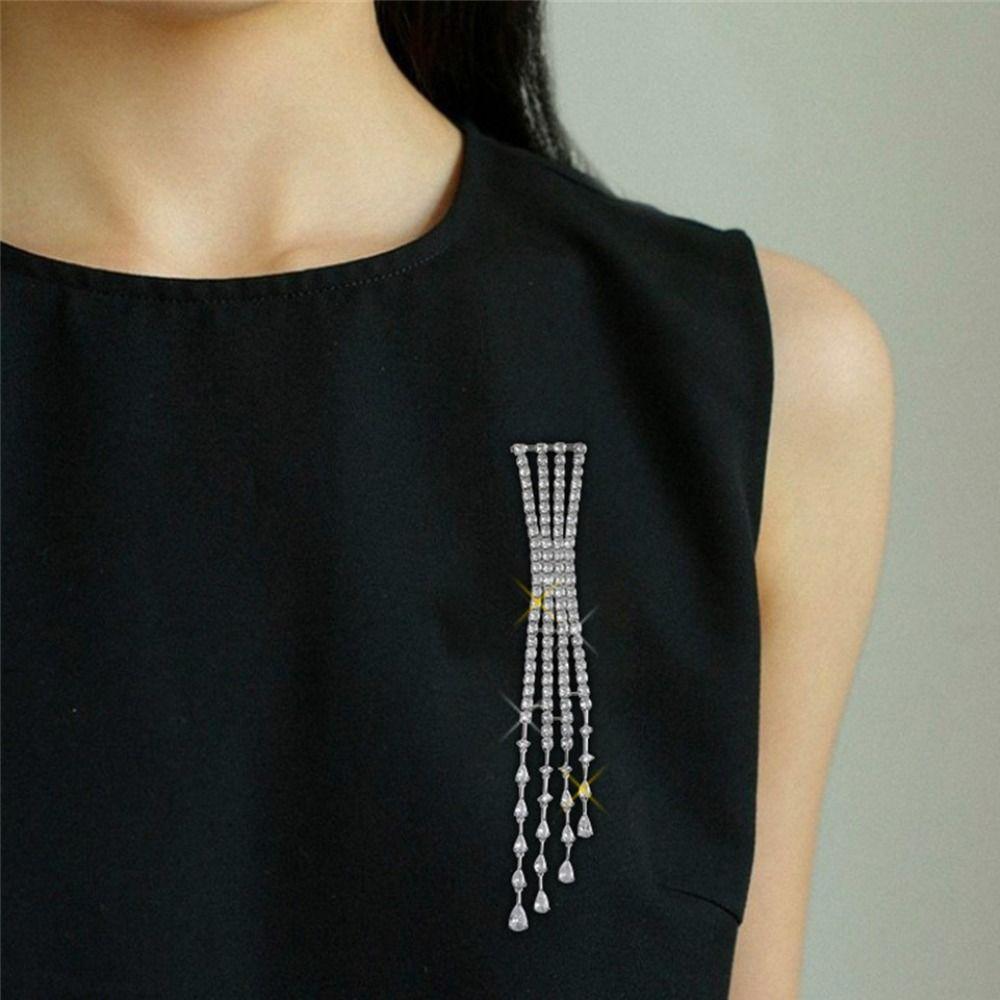 Luxury Long Tassel Rhinestone Crystal Brooch Handmade Jewelry Gifts Drop Dangling Broochs Sparkling Brooch Pins Party Wedding