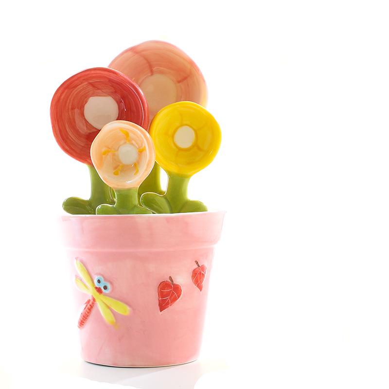 

Charming Ceramic Flower Spoon Set: Valentine s Day Gift & Baking Essential Pink Base + 4 Flower Spoons