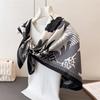 Französische Atmosphäre Simulationsseide Großes Quadratisches Tuch Retro Blumendruck Professionelles Vielseitiges Tuch Diagonales Seidenmuster Tuch Kopftuch Damen