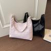Large Capacity Soft Leather Bag Women's New Fashion Chain Shoulder Armpit Bag Solid Color Casual Commuter Tote Bag