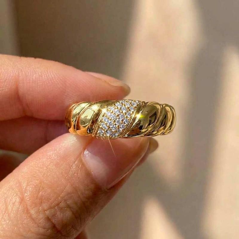 

925 Sterling Copper Fashion Women s Rings Luxury Paved Crystal Cubic Zirconia Hip Hop Girls Finger-rings Versatile Fine Zircon 10 золотий