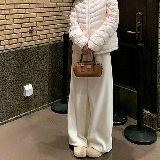 

Super Warm Fleece-Lined Silver Fox Fur Walking Pants – Casual Winter Straight-Leg Sweatpants M 98-115 lbs