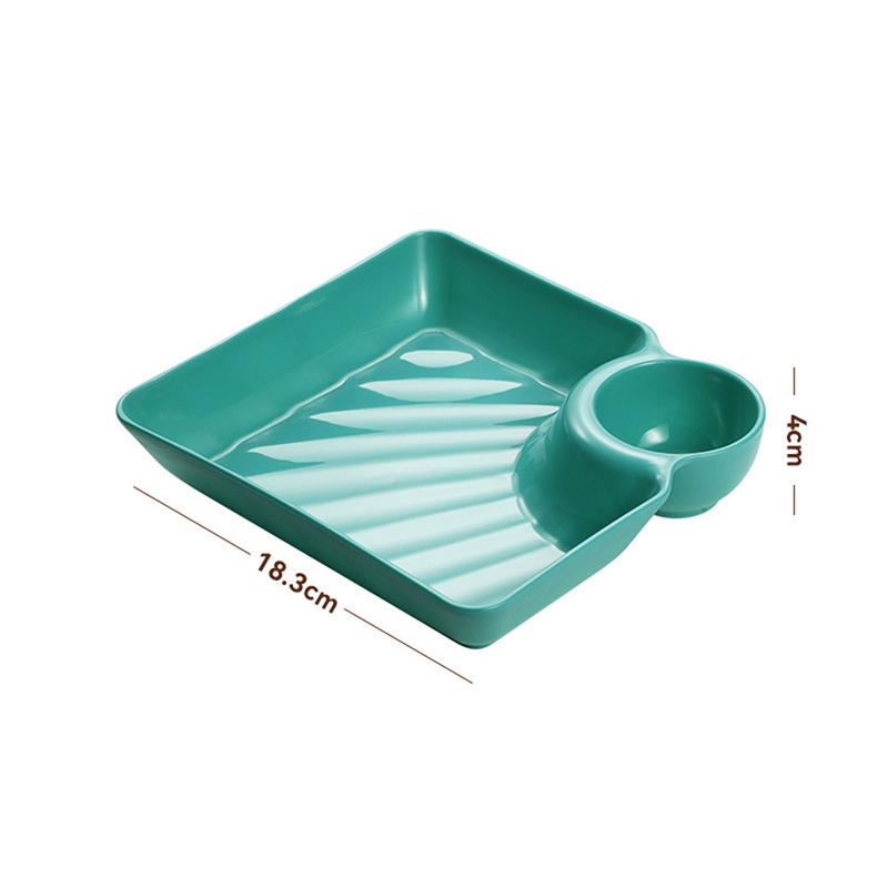 Quadratischer Knödelteller mit Essigsoßenschälchen Platz Snackplatte