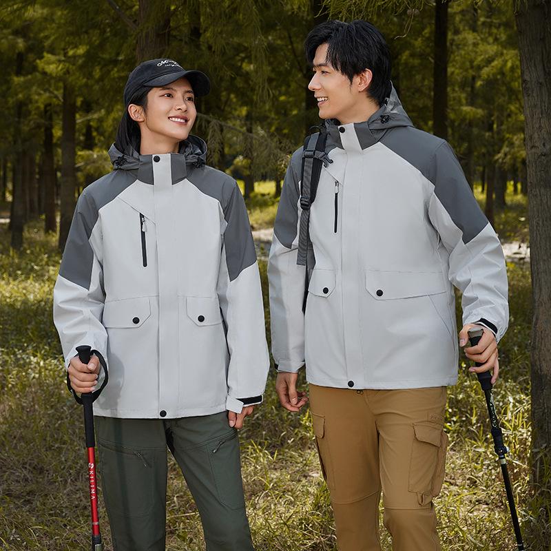 Unisex Windproof Waterproof 3-in-1 Logo Windbreaker Jacket with Detachable Coat for Couples