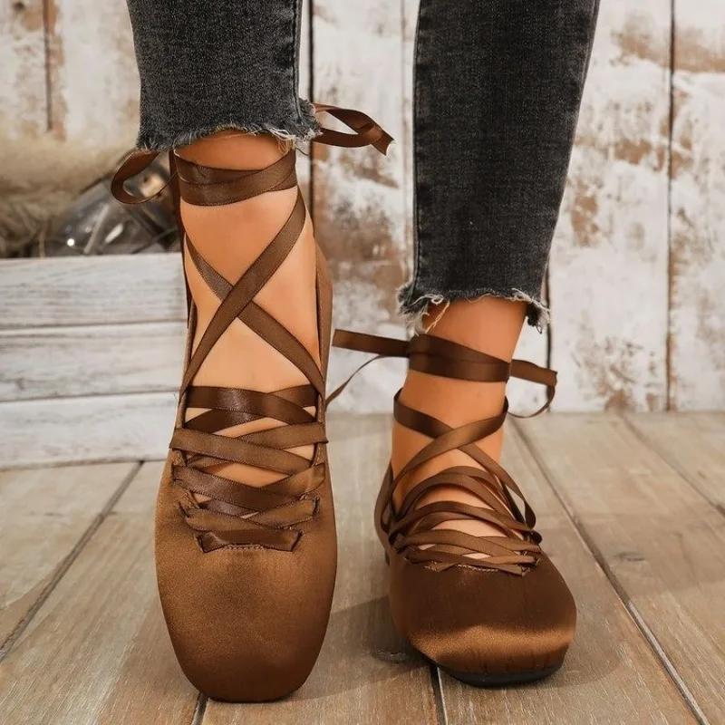 Women's Autumn New Flat Shoes Square Head Shallow Mouth Front Lacing Soft Sole Anti-slip Wear-resistant Low Top Shoes