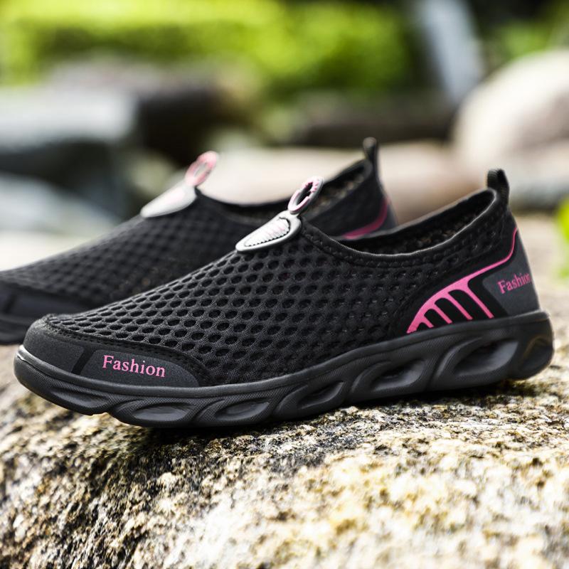 Herren Strandschuhe Sommer Mesh hohl atmungsaktiv rutschfest Badesandalen Outdoor-Bekleidung Mesh-Schuhe Sport Lochschuhe