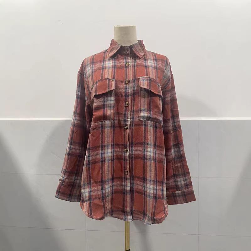 2026 Women's Autumn-Winter Loose Plaid Pocket Shirt: Casual European & American Style