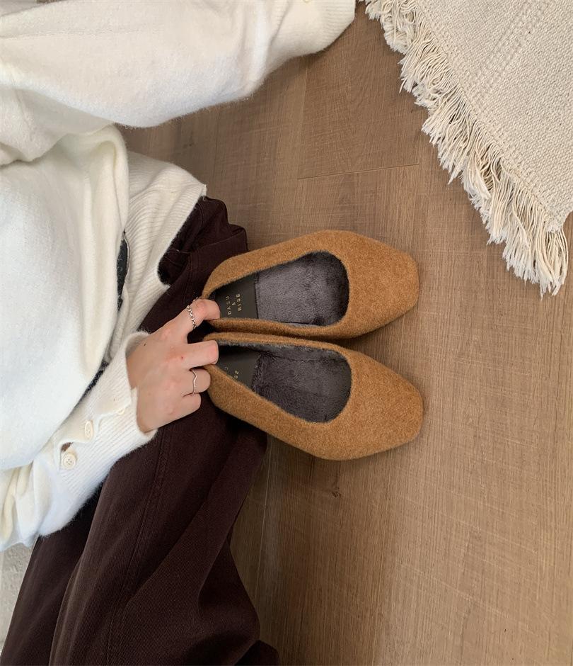 Woolen retro shallow mouth single shoes women's spring and autumn 2025 new versatile commuter soft sole comfortable soft sole grandma shoes