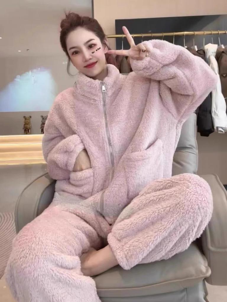 Autumn/Winter Coral Velvet Pajamas for Women Warm Casual Flannel with Velvet Thickened Can Be Worn Outside The Home Suit