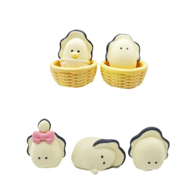 Cute Oyster Baby Figure For Kids With Adorable Small Eyes And Pvc Material For Fun Playtime