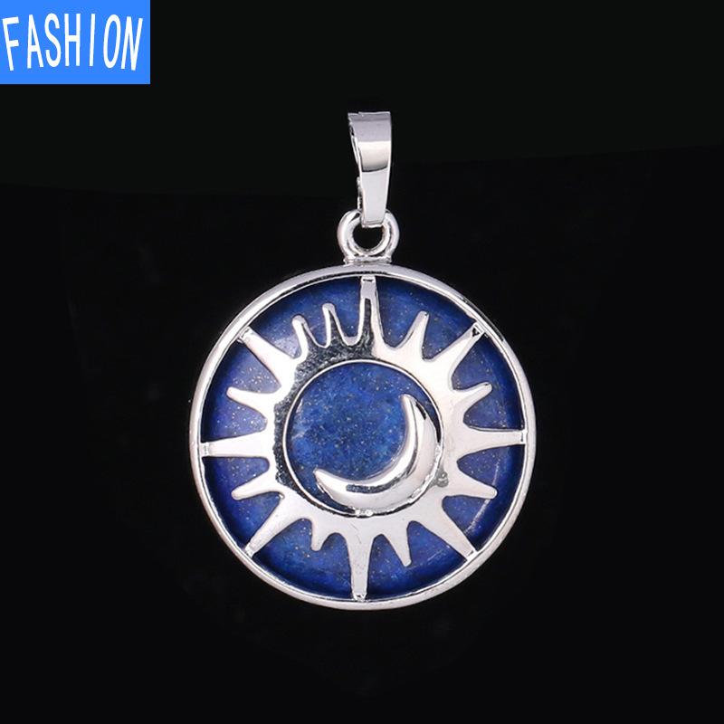 Pandantiv cu cristale naturale în stil național