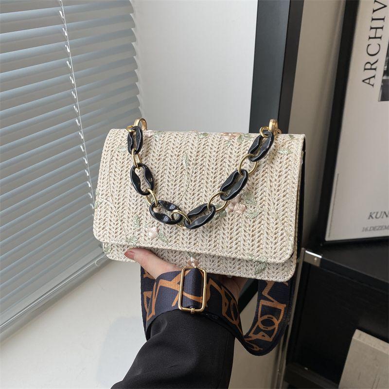 Woven fashion acrylic chain bag 2025 new spring simple shoulder bag straw lace messenger bag women