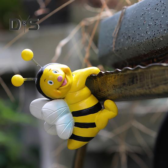 2 Pcs Bee Planter Ornament Hanging Bee Sculpture Resin Cartoon Honeybee Figurine for Potted Plants Flower Pot Edge Decor