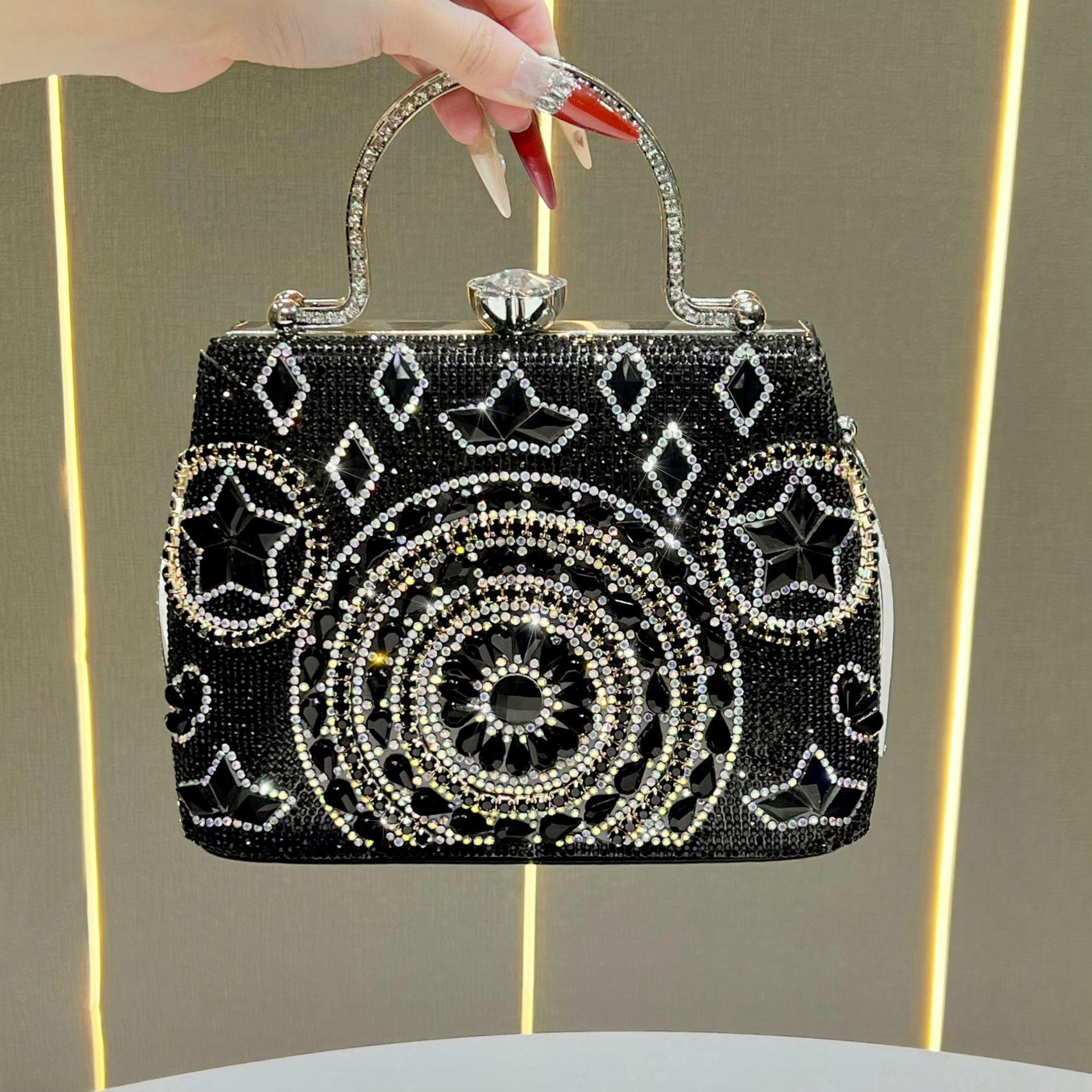 

Ladies dinner bag light luxury handbag flash diamond clutch bag high-end chain oblique span women s bag чёрный