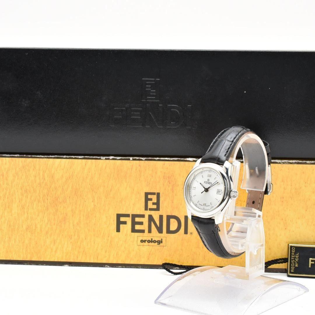 Used Good Condition FENDI Women s Watch Round Silver Dial Date