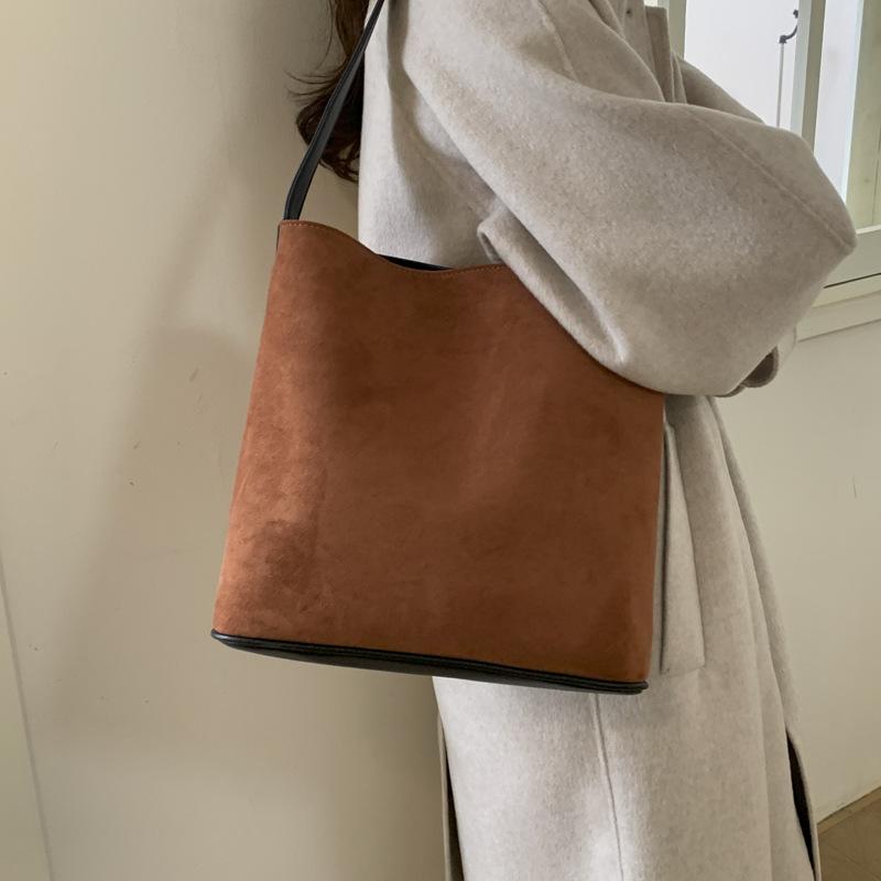 Suede bag women's 2025 new trendy autumn and winter messenger bucket bag shoulder bag large-capacity commuter tote bag
