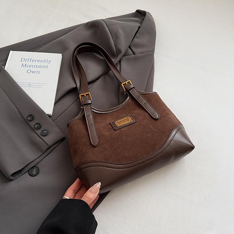 Large capacity bag women's autumn and winter 2025 new matte retro shoulder armpit bag casual work commuter tote bag