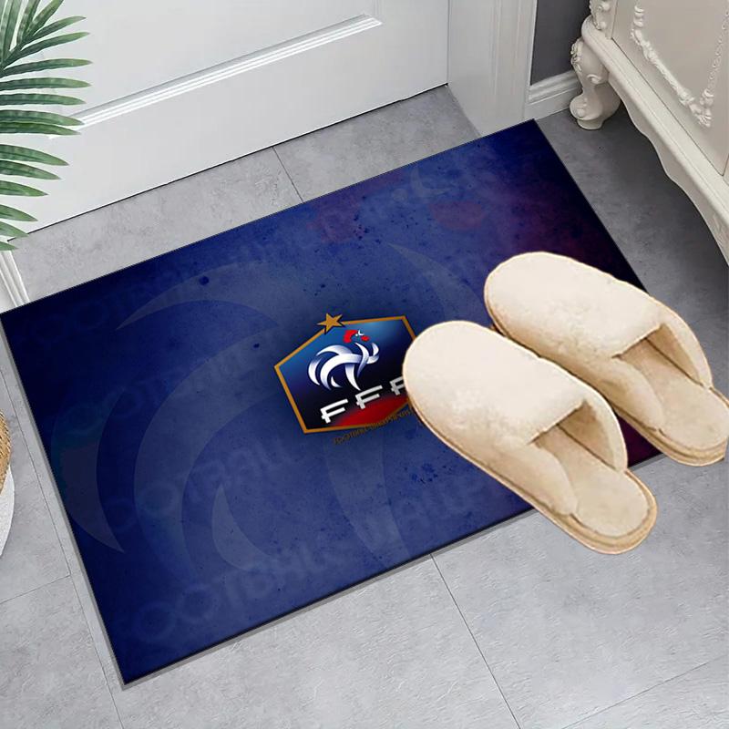 1PC France Football Emblem Floor Mat for Living Room, Game Rooms, Office, Bedroom, Office Floor Mat Playful Design, Christmas Fan Gifts