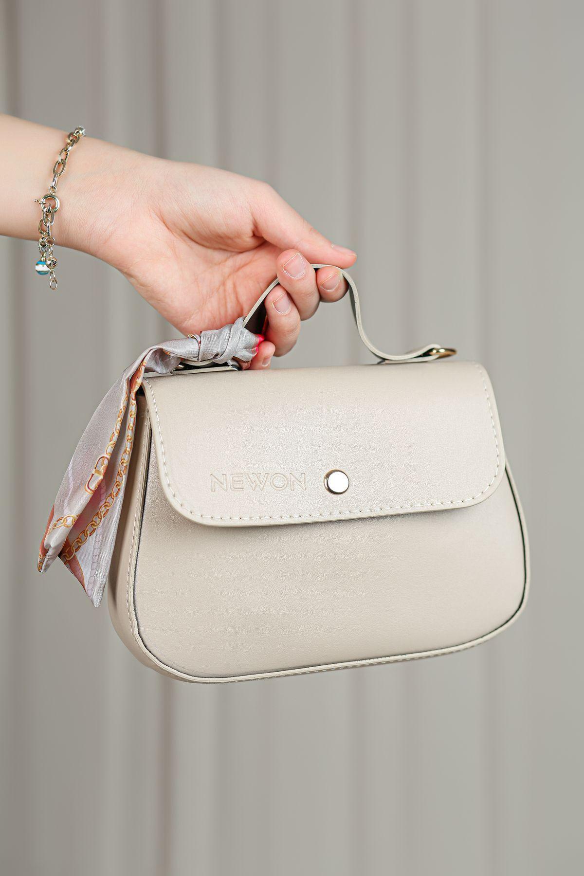 

Женская стильная и полезная сумка на плечо N32. Сумка на руку и на плечо с регулируемым ремнем и шарфом. Сумка на магните N32.