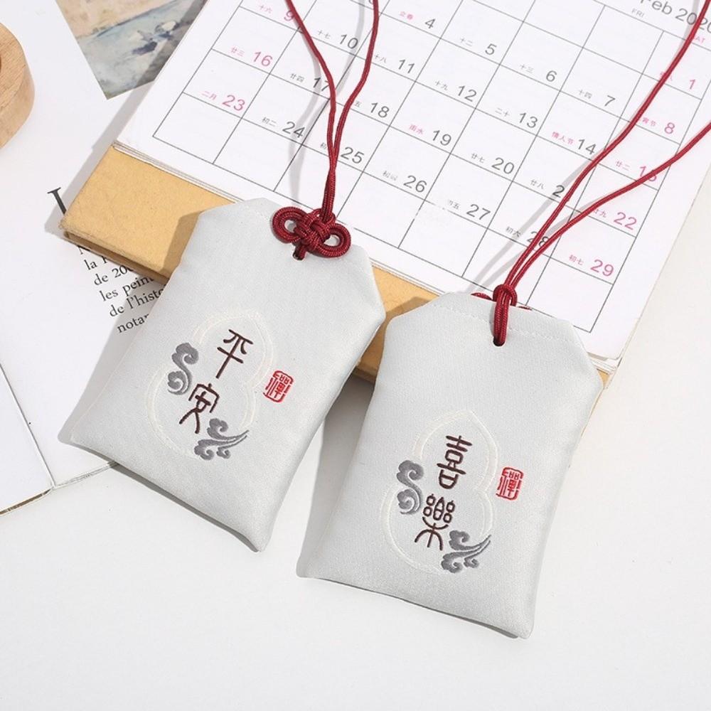 Klassischer japanischer Gebets-Glücksbringer Omamori Beten Schönheit Bestickte Beutel Glück Kaiserliches Paar Schlüsselanhänger Herbstfest
