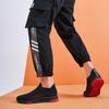 Neuer Frühlingstrend Mode Freizeitschuhe Sportschuhe Socken Schuhe Ein-Pedal-Faulenzerschuhe Fliegengewebte Atmungsaktive Herrenschuhe