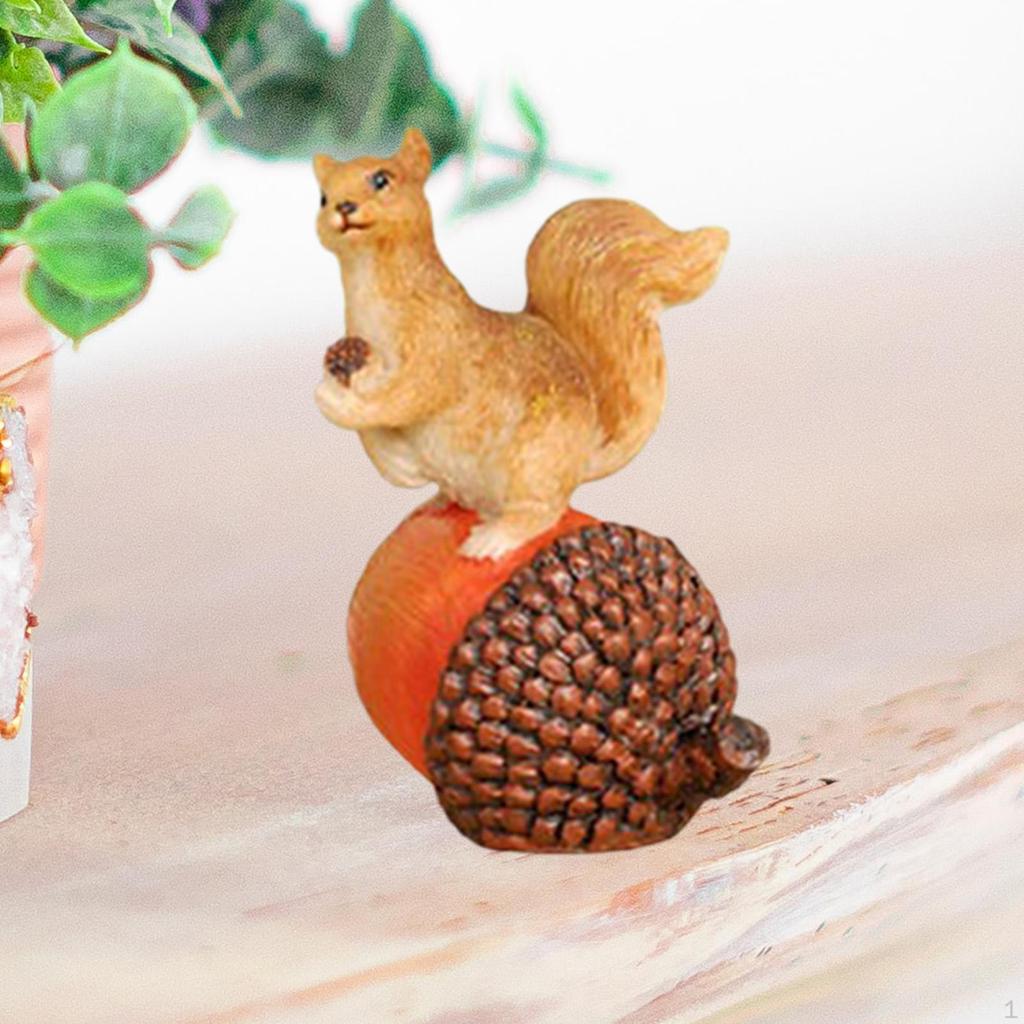 Garden Sculpture Squirrel Ornament Animal Model Novelty Statue Resin Figurine for Park