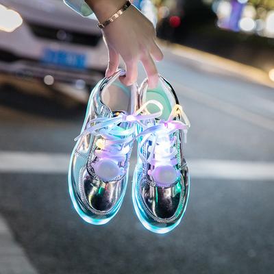 Schuhe mit Lichtern, USB-Aufladung, leuchtende Turnschuhe mit leichten Schuhen, leuchtende Turnschuhe für Männer und Frauen mit Hintergrundbeleuchtung, leuchtende Sohle