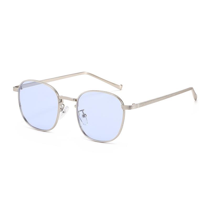 Square Metal Oversized Sunglasses Unisex Fashion UV400 Protection for Driving and Holiday Trips Classic Versatile Design