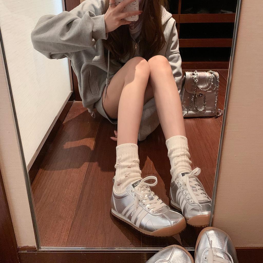 Su Yinyin Has the Same 2025 New Maillard Lace-up Sports and Leisure German Training Shoes, Women's Board Shoes Are Versatile