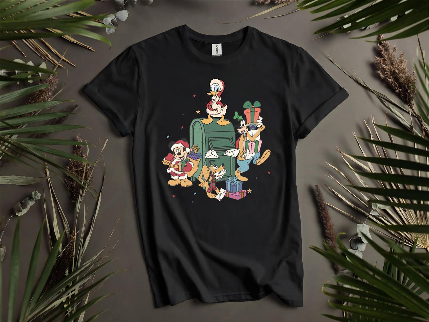 Mickey Goofy Pluto Donald Christmas T-Shirt Mens Womens Tees Top T Shirt Mens Womens Tees Top Men Women Unisex Tshirt L31 4XL