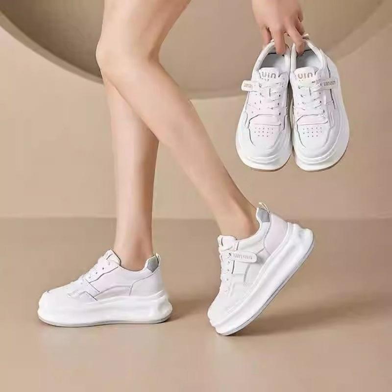 Platform white shoes, new height-increasing women's shoes in the spring of 2024, versatile fashion, popular soft leather sports and leisure board shoe