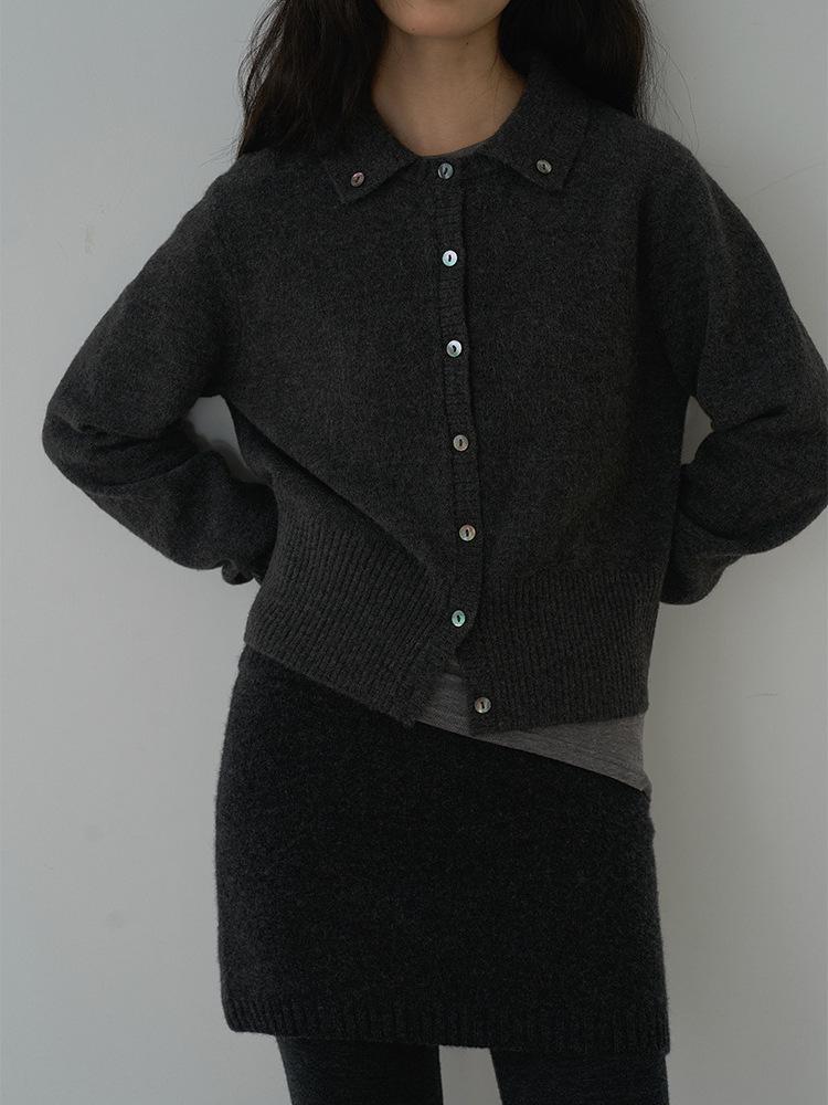 HAVERICE Restaurant Nishino Stroll Classic Casual Slimming Three-Piece Set: Sweater, Short Skirt, and Half Skirt.