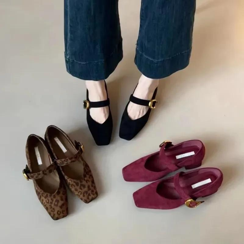 Fashion Janes Vintage Wildlederimitat Pumps Eckige Zehenpartie Kleidschuhe 2024 Herbst Schnallenriemen Hohe Absätze Damenschuhe