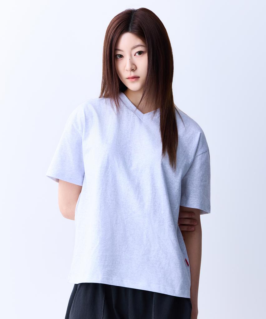 ADERNM Minimal Daily V-Neck T-Shirt White Melange
