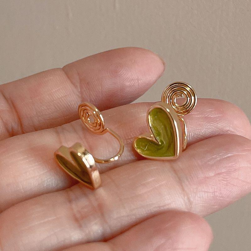 

Matcha Green Small Heart Drip Glazed Mosquito Coil Ear Clip Fancy Fresh Summer Temperament Stud Earrings Ornament Mosquito coil ear clip a pair