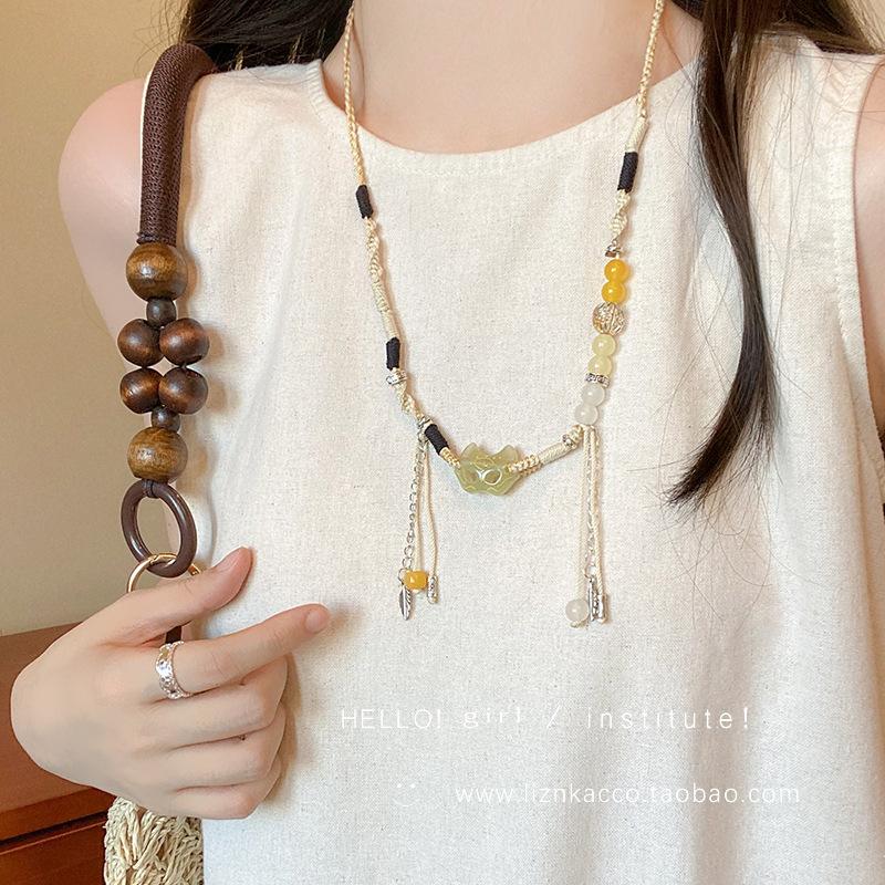 New Chinese Retro Popular Ethnic Style Necklace Women's Versatile Niche Long Sweater Chain High-end Simple Accessories