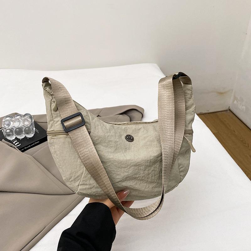 

Summer new casual shoulder bag large capacity new fashion versatile messenger bag commuter dumpling tote bag хакі