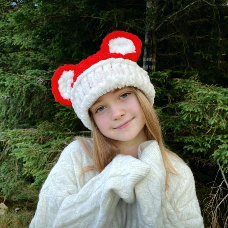 New Handmade Crocheted Cute and Funny Children's Hat Flamingo Style Photo Hat