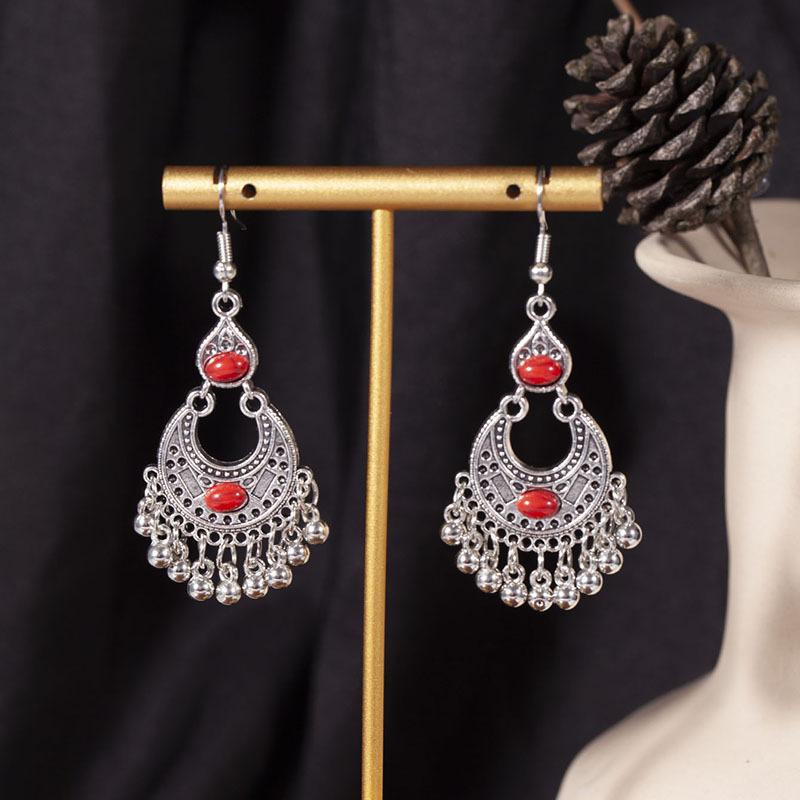 European, American and Bohemian Hollow Bead Fringed Earrings, High-end Retro Ethnic Style Earrings, Fashionable Long Earrings.