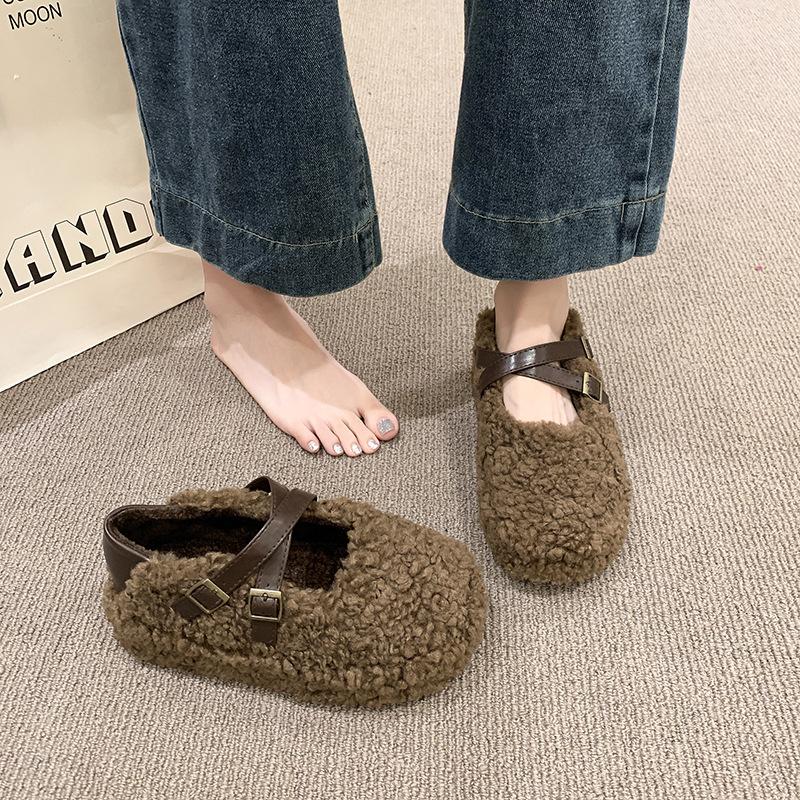 Cute fluffy slippers women's 2025 new autumn and winter velvet lamb wool shallow mouth beanie shoes with Mary Jane shoes