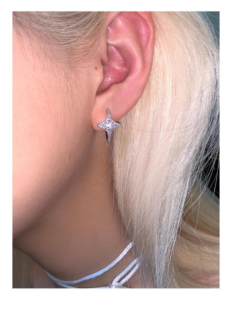 Stylish Zircon Inlaid Starburst Ear Cuffs - Fashionable, Simple, and Elegant Jewelry Design